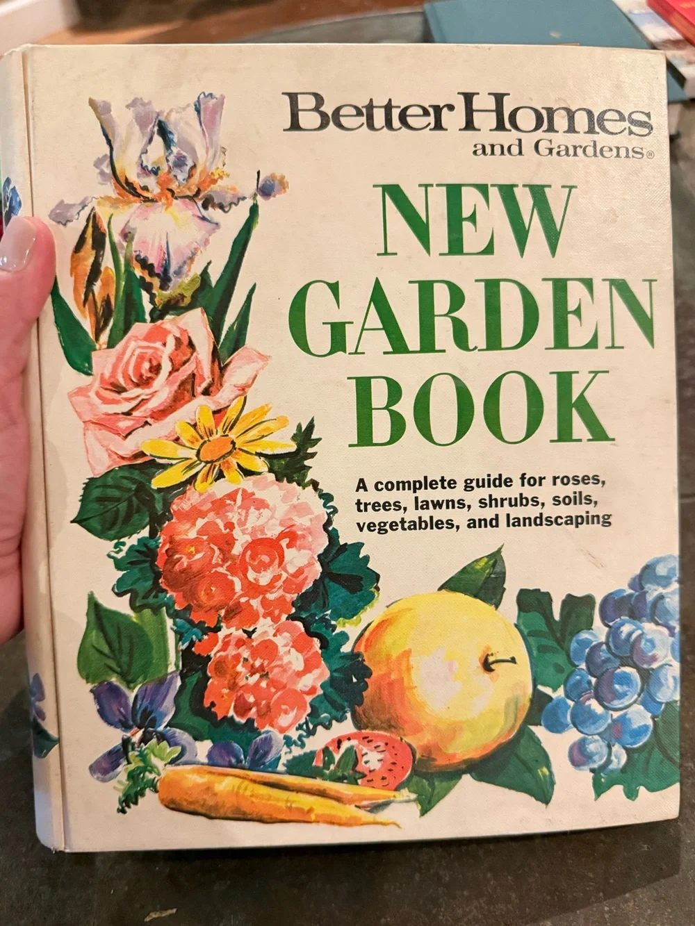 VTG Better Homes & Gardens Cream Floral Fruit Garden Binder Book cottage country